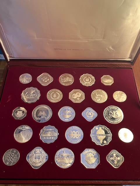 Official Gaming Coins of the World's Great Casinos silver tokens in Arts & Collectibles in Ottawa - Image 7