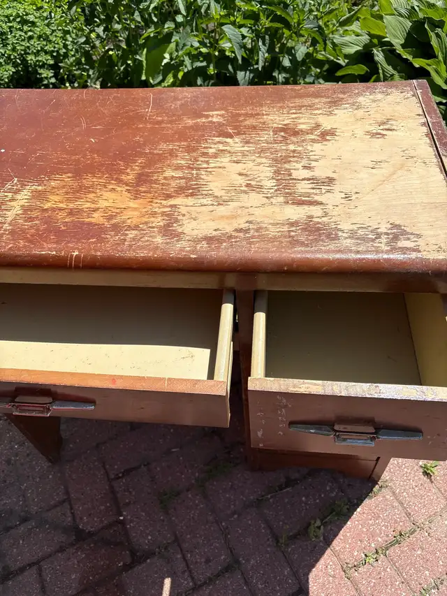 Vintage Solid Wood Desk in Desks in Ottawa - Image 5