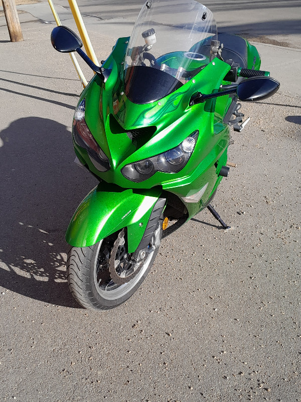 2012 Kawasaki zx-14r Ninja, $9400 obo in Sport Bikes in Edmonton - Image 4