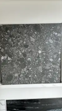Terrazzo porcelaine matte 24x24 gris foncé 