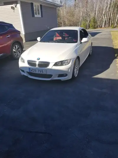 2010 BMW 335I for sale in excellant condition. Never seen winter runs and drives great.