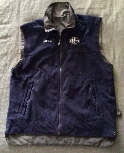Maple Leaf CCM reversible Vest - size medium - vintage, View more