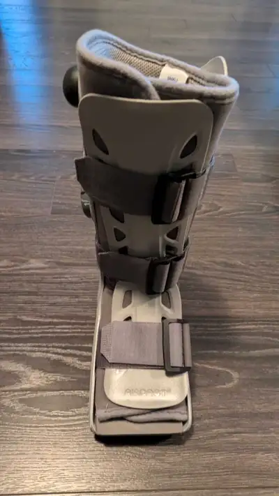I have an Aircast walking boot that is in good condition and provides excellent support for foot and...