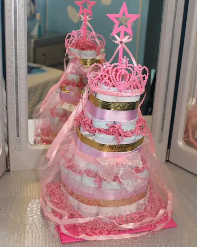 Princess style diaper cakes in Bathing & Changing in Guelph - Image 8