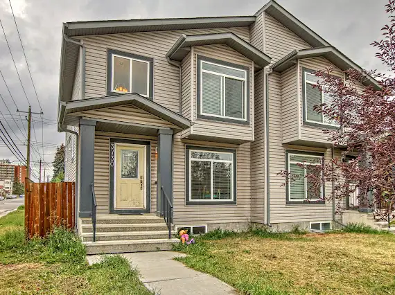 Duplex for rent in Forest Lawn