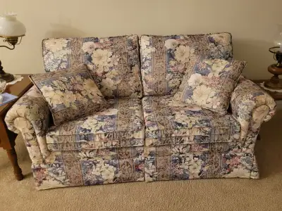 LOVE SEAT, View more