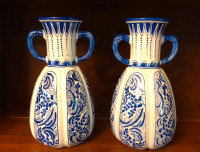 A pair Old Chinese blue and white porcelain vase double handles