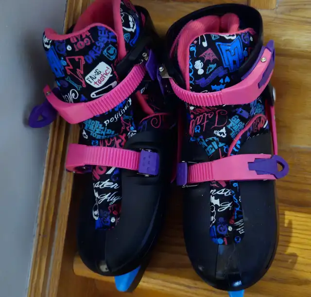 Monster High Kid's Adjustable Skates size 3-4-5-6 for sale in Skates & Blades in Gatineau - Image 2