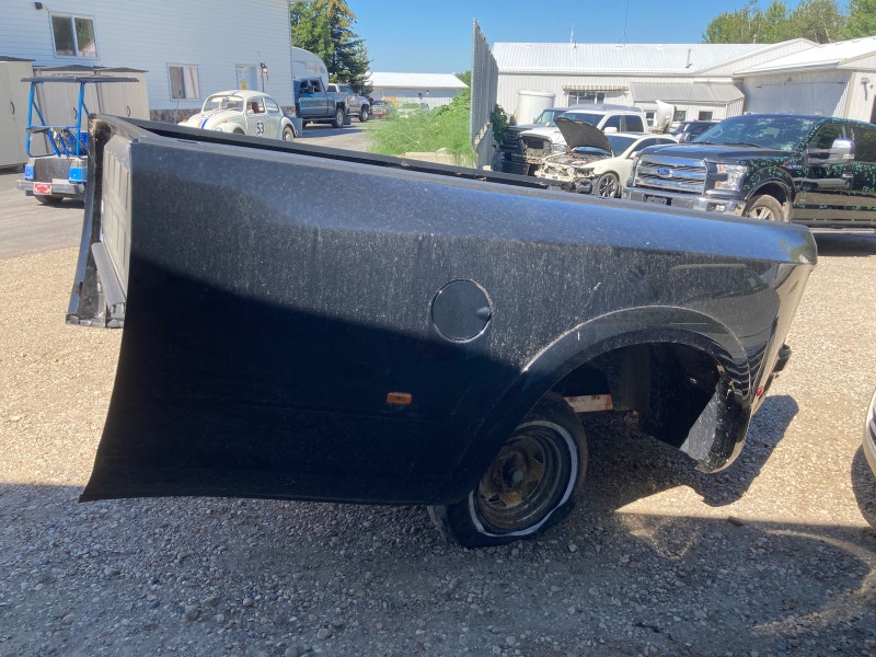 2014 dodge 1 ton box dually Auto Body Parts St. Albert Kijiji