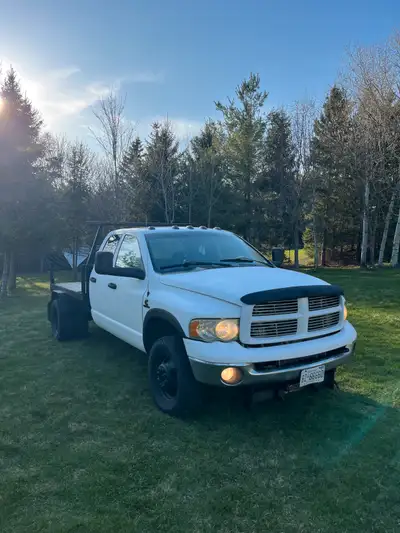 Dodge Ram 2003 3500 (3D3MU48C93G823657) • VIN: 3D3MU48C93G823657 • New Battery (January 2020, 393.22...
