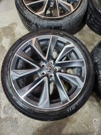 (4)-225/40R18 Toyota Corolla Alloy Rims/All Season Tires