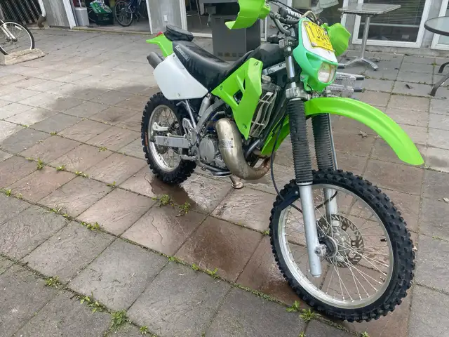 KAWASAKI KDX 200 - 2004 in Dirt Bikes & Motocross in Winnipeg - Image 7