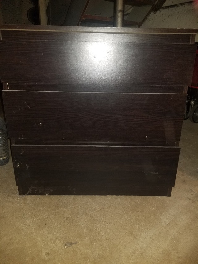 Little 3 drawer dresser Free Stuff Thunder Bay Kijiji