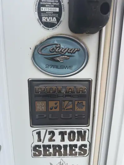 2012 Keystone 27RLS Cougar Polar Edition 1/2 ton towable bumper pull. New wastewater valves, tires i...