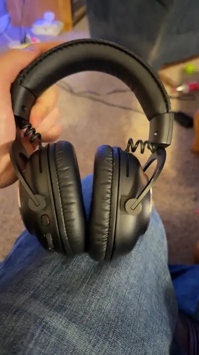 Selling a pair of Logitech Pro X Wireless headphones that are in good condition and provide excellen...