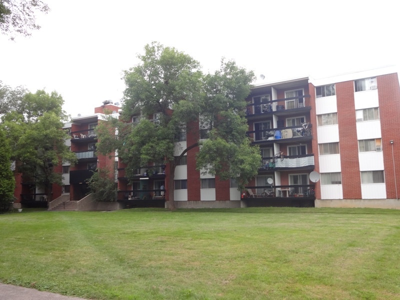 D.D.O 3 1/2 À PARTIR DE 1090$ DISPONIBLE MAINTENANT — photo 1