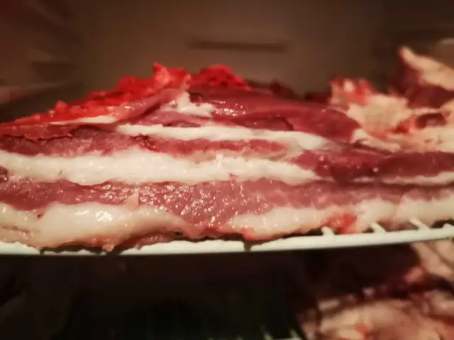 Butchering lessons 454256109992683525