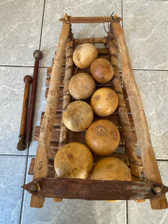 antique West African Balafon 10 key. in Other in Markham / York Region - Image 5