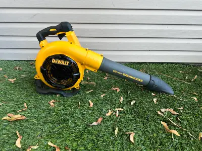 DEWALT 60V MAX FLEXVOLT Lithium-Ion Cordless Brushless Handheld Leaf Blower (Tool-Only) The DEWALT 6...