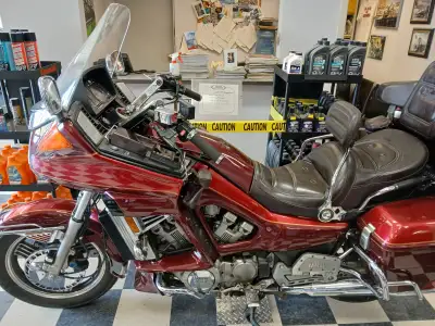 1986 Yamaha Venture royale, excellent condition, fresh safety. 79000Km. $3995.00