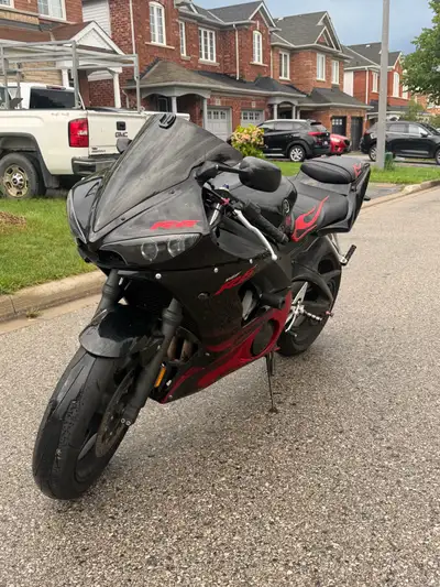 2500 firm takes it runs and drives mint m4 exhaust aftermarket Comes ownership on hand Frame sliders...