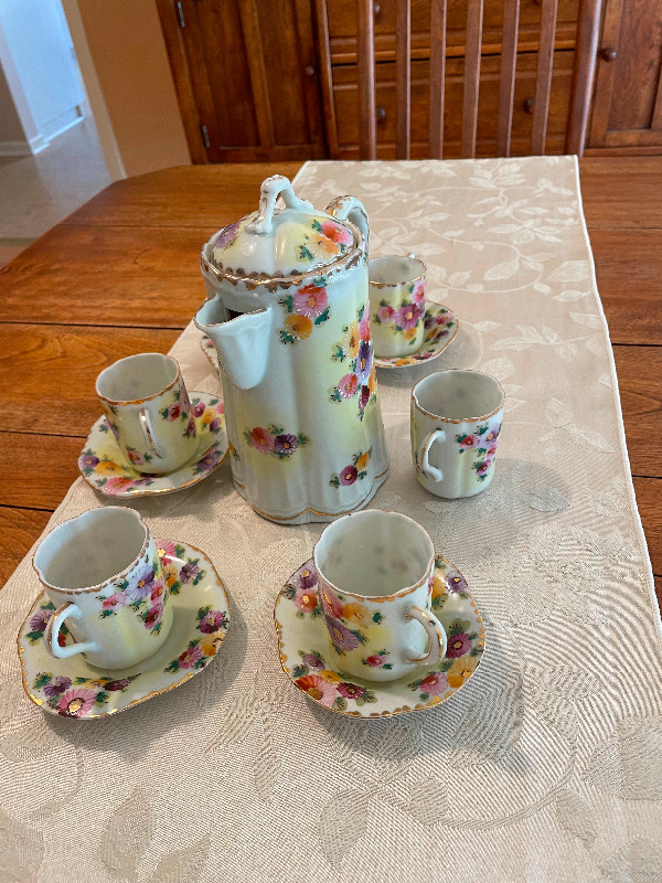 Bone China Hot Chocolate set in Arts & Collectibles in Bridgewater