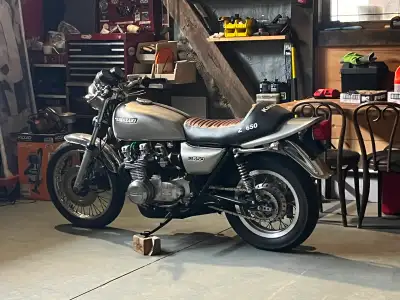 Beautiful example of a fully restored Kawasaki 650… For sale in Bancroft… Best offer takes it… Can t...