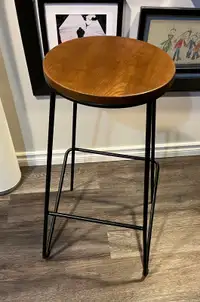 Round metal & solid wood top counter stool