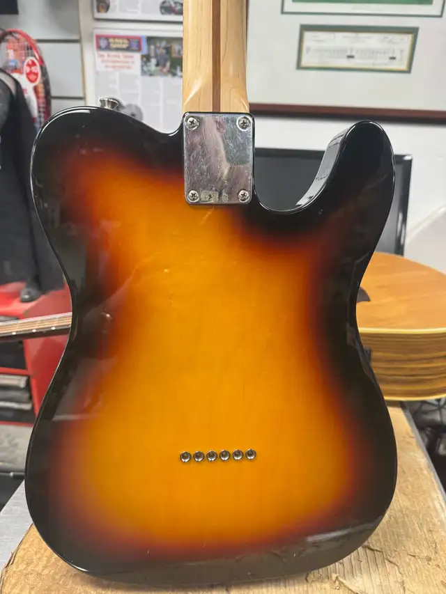 LEFT HANDED Fender MIM telecaster sunburst in Guitars in Oakville / Halton Region - Image 3