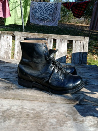 Men's Sierra Boots, Size 11.5 (2E), Canadian Made, Oil & Chem Pr
