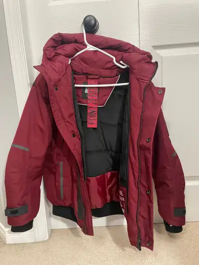 Used a couple of times in one season, then stored and no longer used. Size kids Large. Like new. Hig...