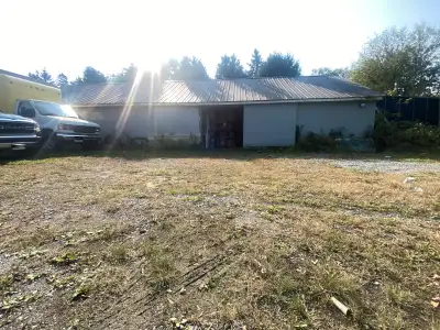 YARD SPACE FOR RENT. —STORAGE SPACE FOR RENT