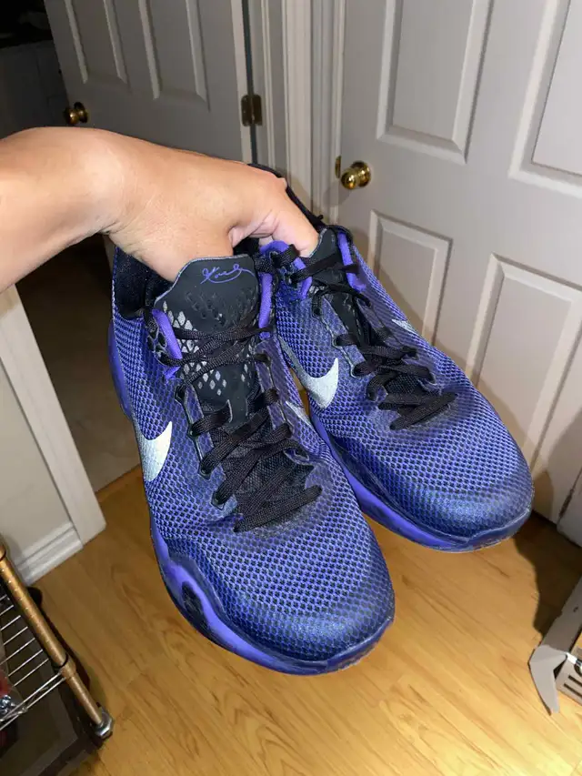 Kobe 10 | "Blackout" | Size 9.5 in Men's Shoes in Markham / York Region - Image 7
