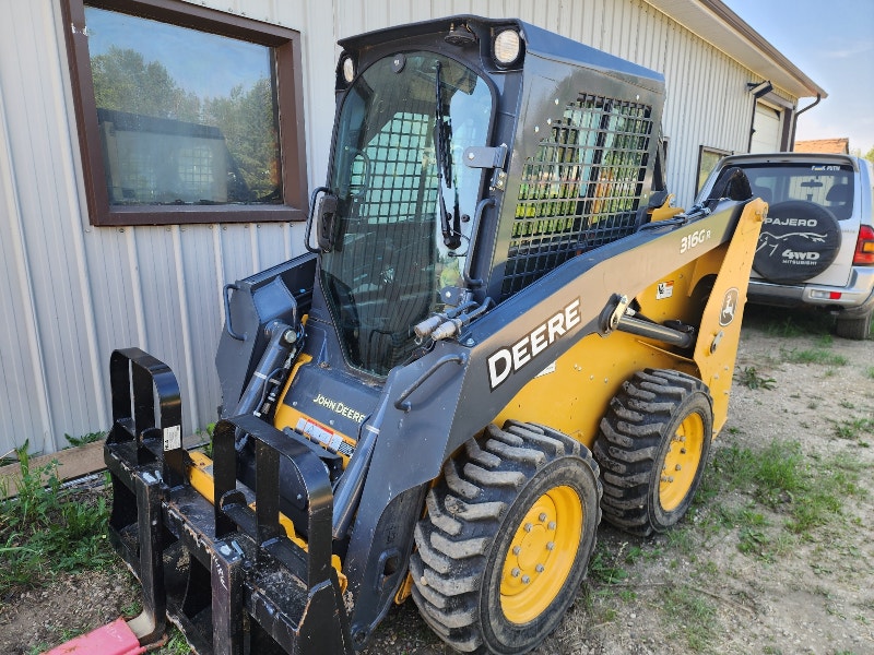 2016 John Deere 316 Gr Skid steer 251 hour Only Heavy Equipment St