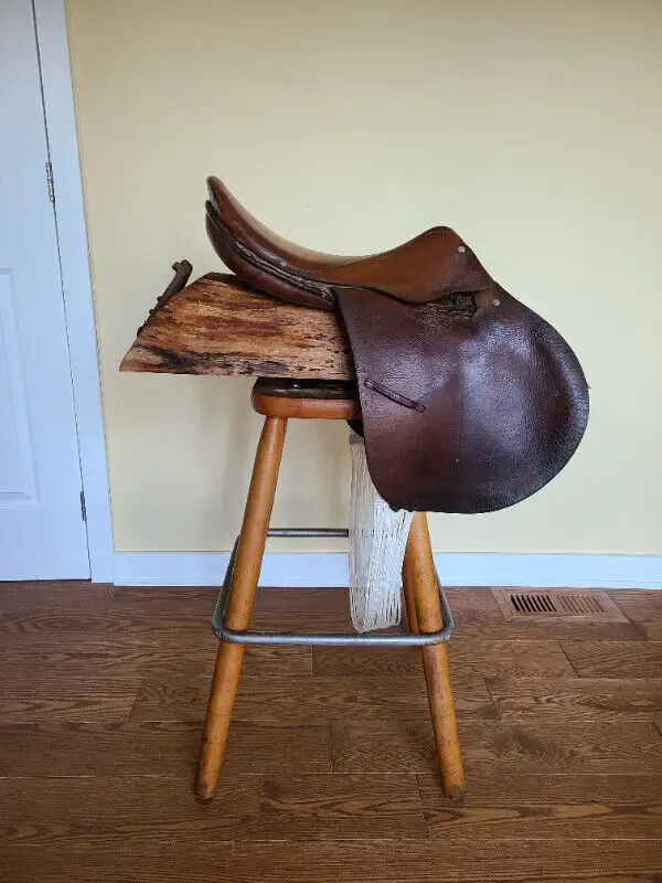 Swivel Saddle Bar Stool- Unique! in Chairs & Recliners in Oakville / Halton Region - Image 4