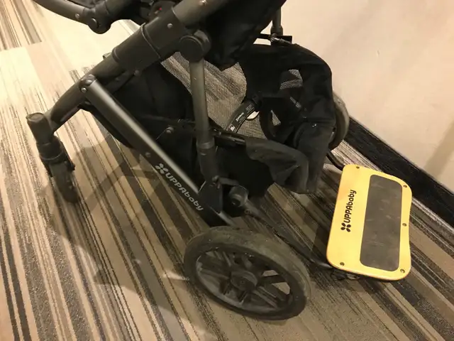 UPPAbaby Vista Stroller with Ride Board in Strollers, Carriers & Car Seats in City of Toronto - Image 9