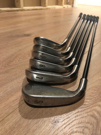Ladies Golf Irons (right) / Fers de golf pour femmes (droitier)