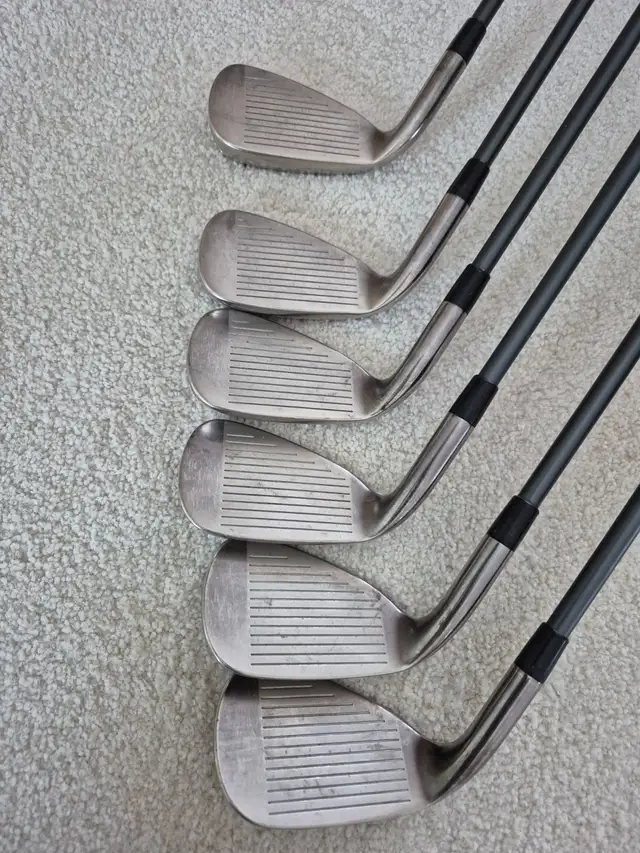 Golf Clubs Right Hand Women's in Golf in Oakville / Halton Region - Image 3