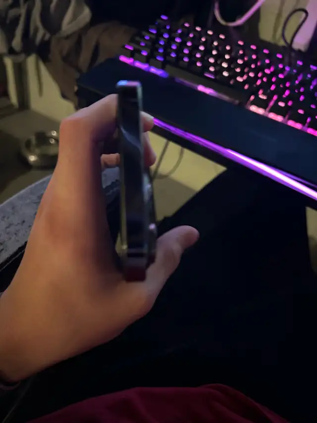 Iphone 14 pro max 100% battery health 128gb in Cell Phones in Prince George - Image 7