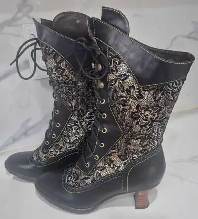 Women Boots, Size 8.5, View more