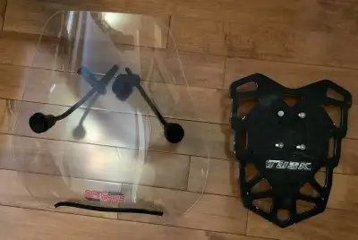 Slipstreamer Spitfire S-06-C-1.25 " Windshield With Hardware , Fits Bars From 7/8" To 1 1/4 " Inch ....