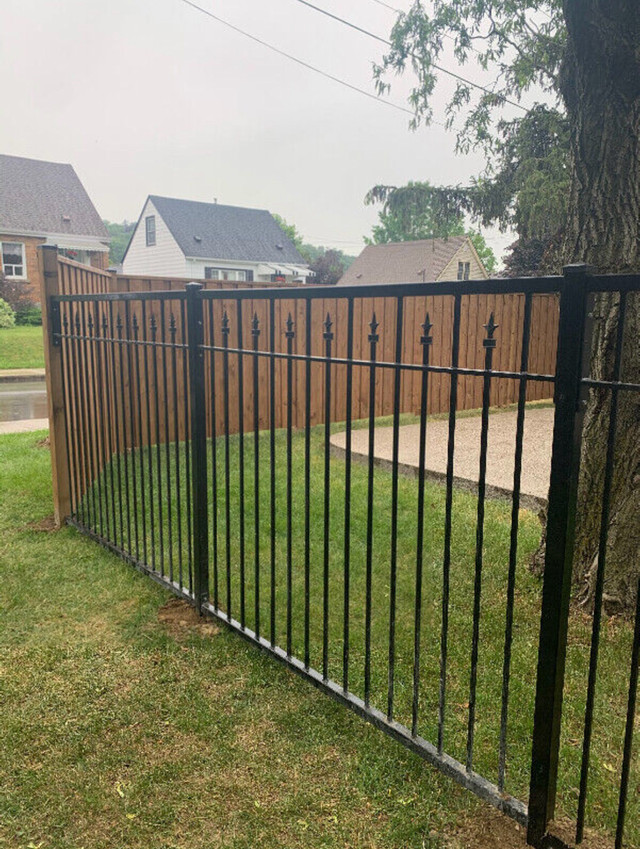 Fence installation and repair in Fence, Deck, Railing & Siding in Mississauga / Peel Region - Image 3