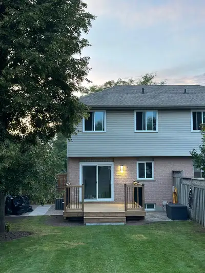 Beautiful 3 bedroom, 2.5 baths semi-detached house in Argyle, London available March 1st. 1250sqf+60...