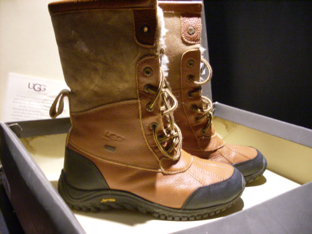 As New, Ugg Adirondack Boots II Size 7's. in Women's - Shoes in St. Catharines - Image 2