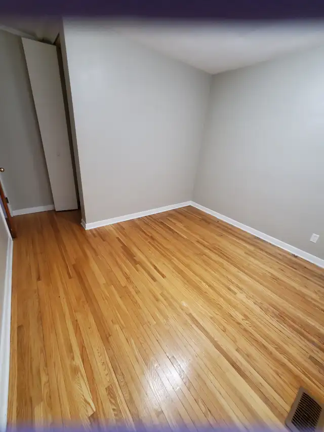 LOOKING FOR A FEMALE RENTER $750