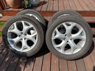 I'm selling a set of Michelin tires mounted on alloy wheels, size 235/55R19. In good condition, used...