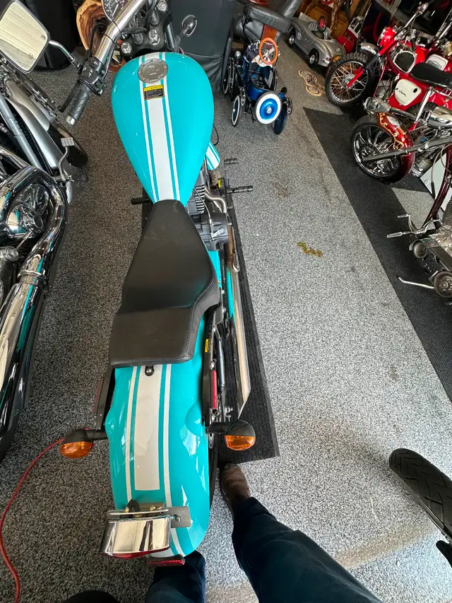 Motorcycle in Street, Cruisers & Choppers in Regina - Image 4