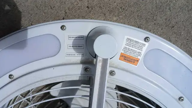 Light LED and Ceiling Fan 22"540707780370769924