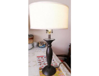 METAL BRONZE TABLE LAMP