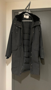 Aritzia Military-Style Wilfred Parka